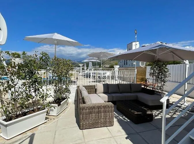 לינה וארוחת בוקר Del Sole