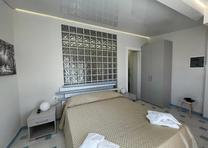 לינה וארוחת בוקר Del Sole