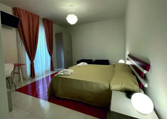 לינה וארוחת בוקר Del Sole