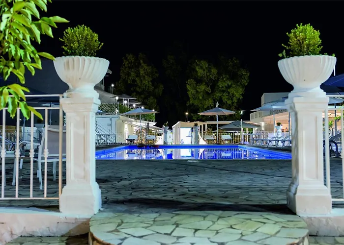 Del Sole לינה וארוחת בוקר 3*