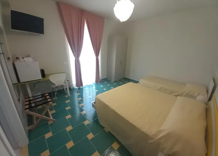 Del Sole לינה וארוחת בוקר סנטה מריה דל צ'דרו